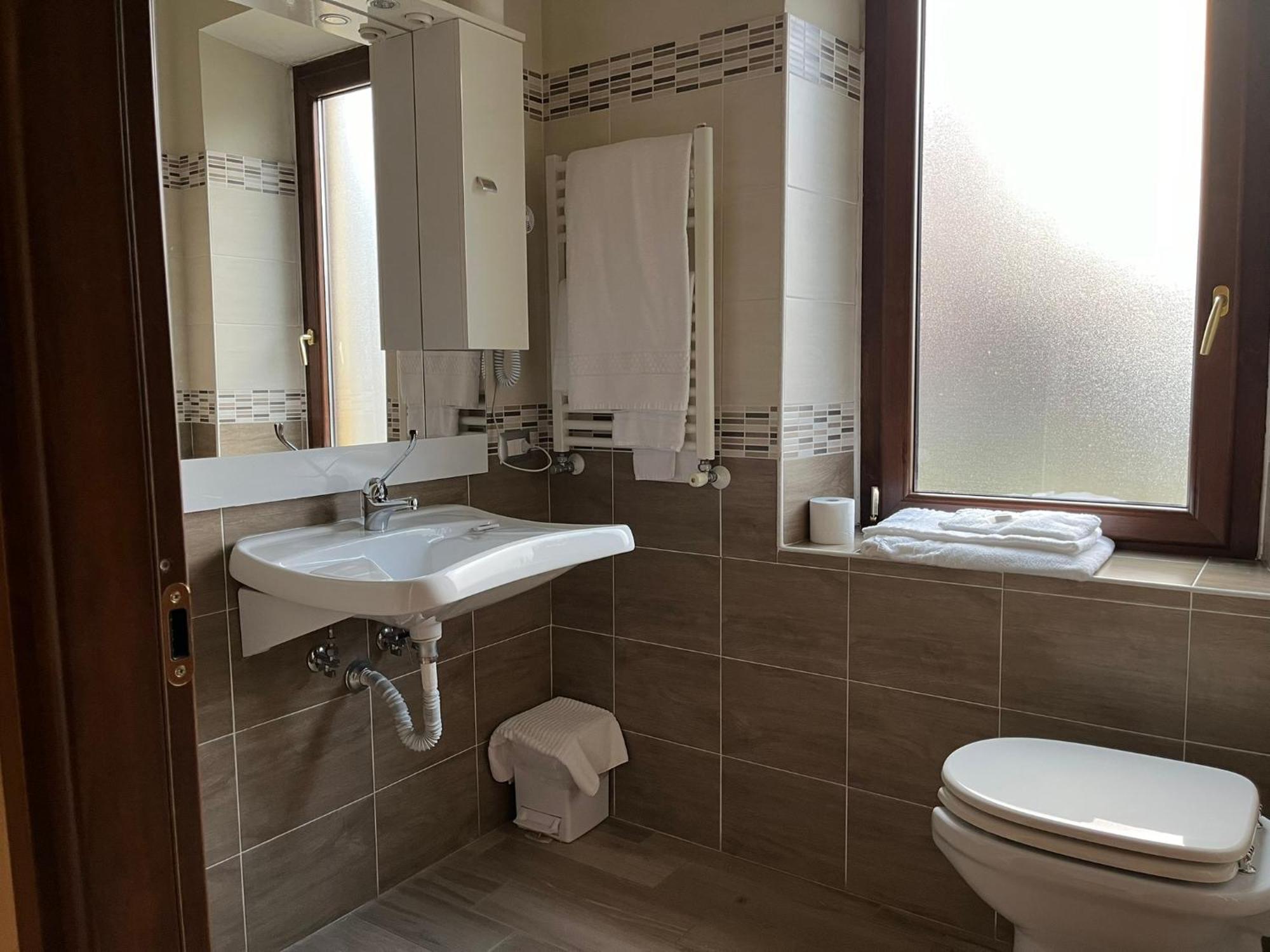 チェプラーノ Le Ganze Bed & Breakfast 部屋 写真