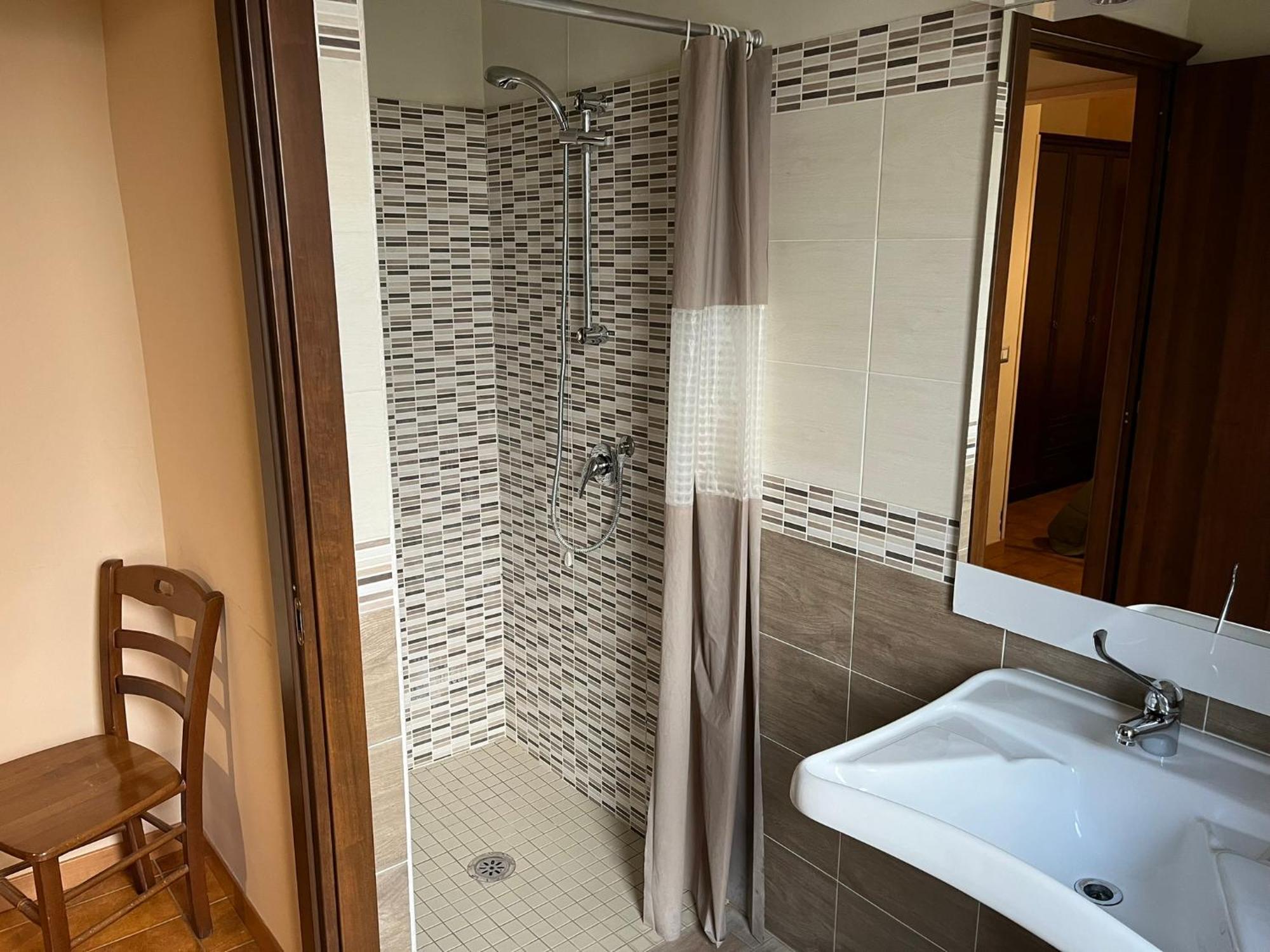 チェプラーノ Le Ganze Bed & Breakfast 部屋 写真